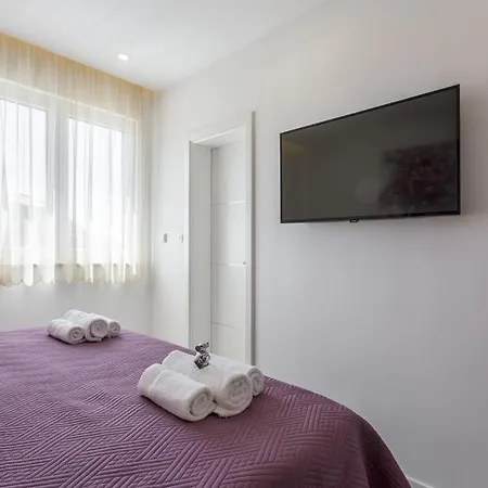 Daire In Podstrana-sv Martin With Sea View, Terrace, Air Conditioning, Wifi 4777-1